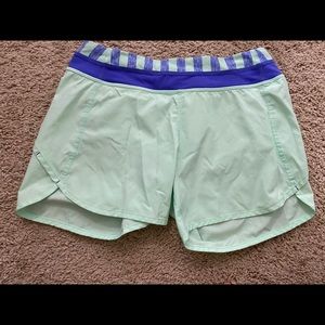 Ivivva mint shorts